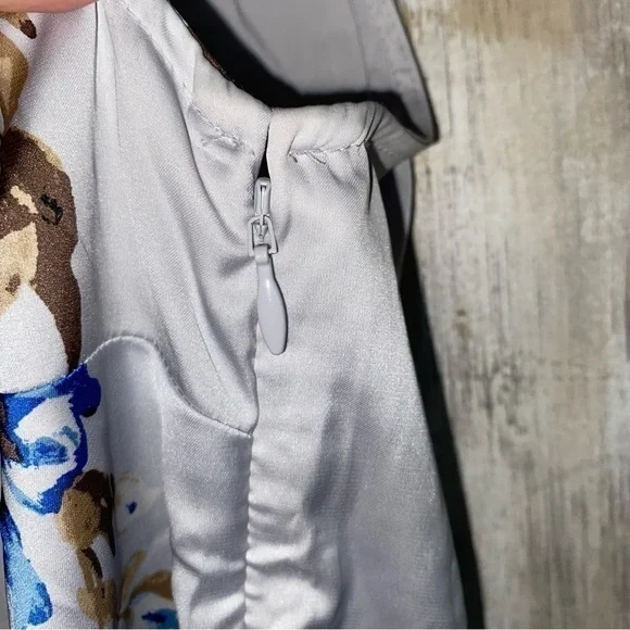 White House Black Market Lavender Floral Sleeveless Blouse - Picture 5 of 8